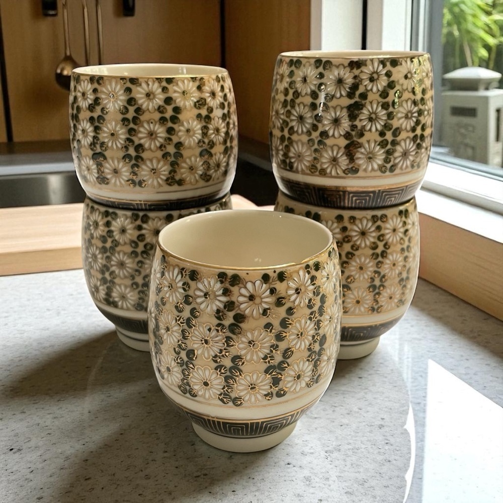 Japanese Showa Retro Kutani Ware Teacup 5 Set Gold Chrysanthemum, Used Condition